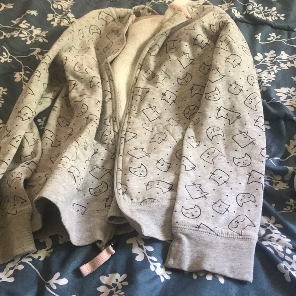 Sweaters - Picture 3 of 3